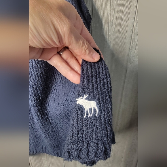 Abercrombie kids cold shoulder sweater size 15/16. - Picture 5 of 6